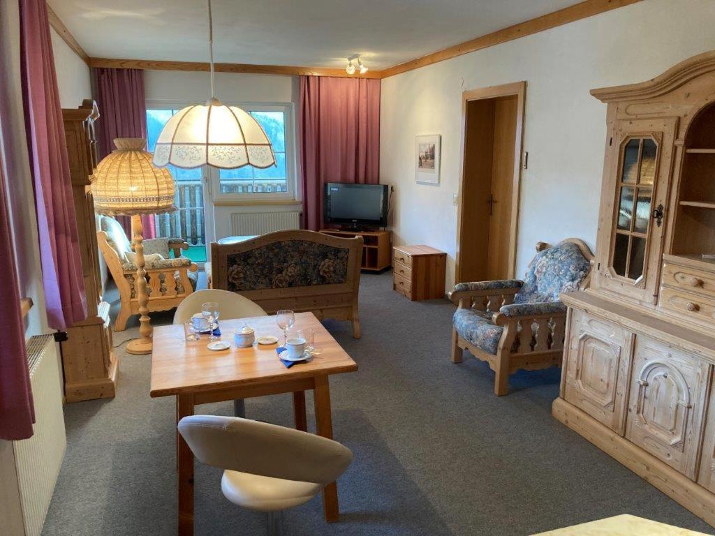 Motel Brunner Apartments & Zimmer Bad Eisenkappel Eksteriør billede